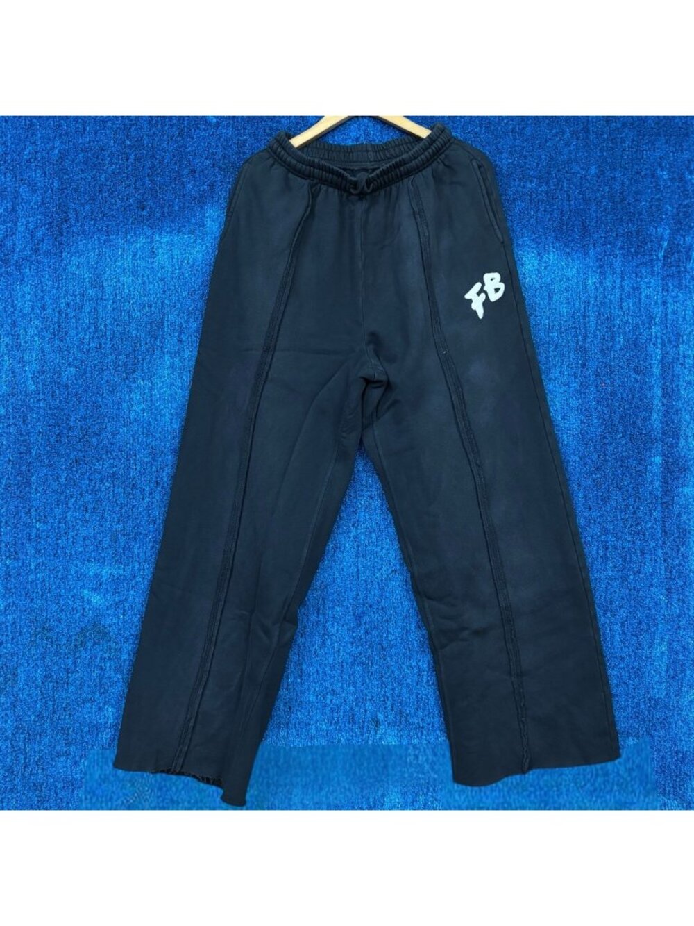 Fenty Beauty by Rihanna Initials Logo Oversized Sweatpants S